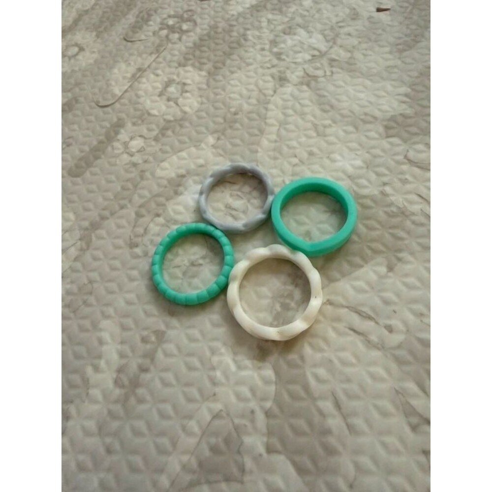 Qalo Silicone Rings Size 5